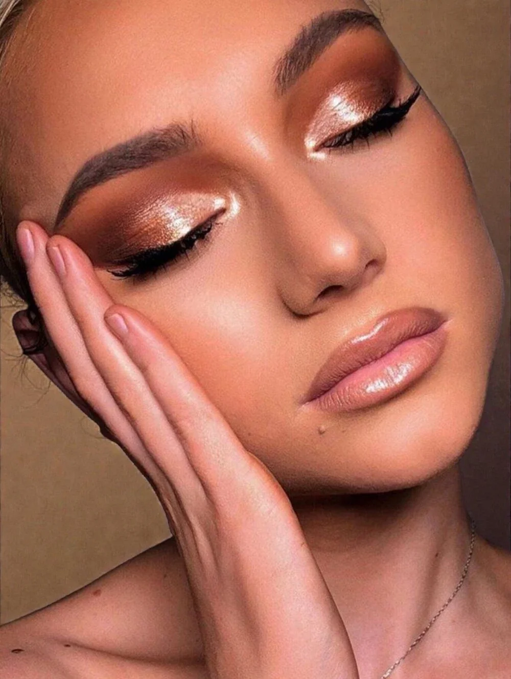 Natasha Denona The Golden Palette - Shimmering Gold Eyeshadow Collection